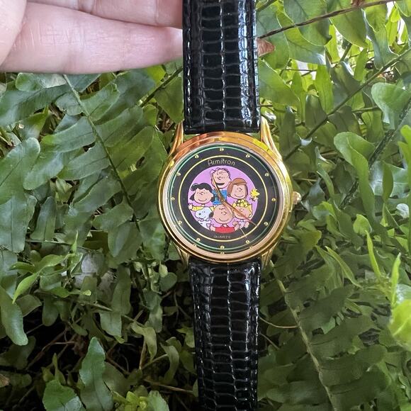 VTG Armitron Peanuts Characters watch GoldTone Black Leather Strap Needs Battery - Picture 9 of 16